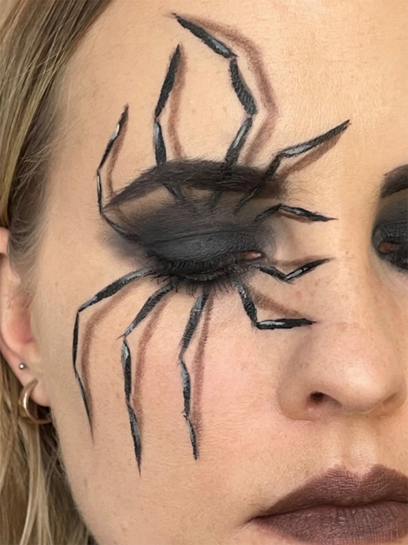 Artdeco edderkopp look