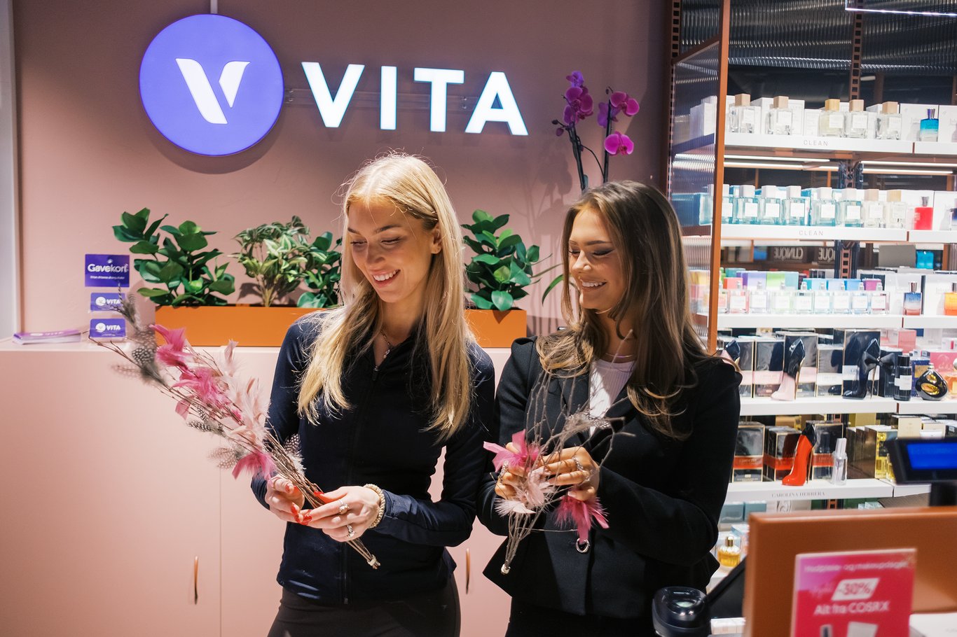 Vår hjertesak - Vi støtter Sanitetskvinnene #fjærforskning