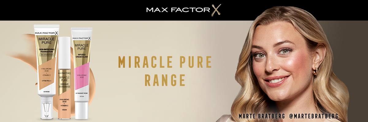 Max Factor - Miracle Pure Range (Bilde av priyanka chopra - markert for retusjert reklame)