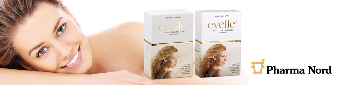 Bilde av modell og Evelle pakkene + Pharma Nord logo.