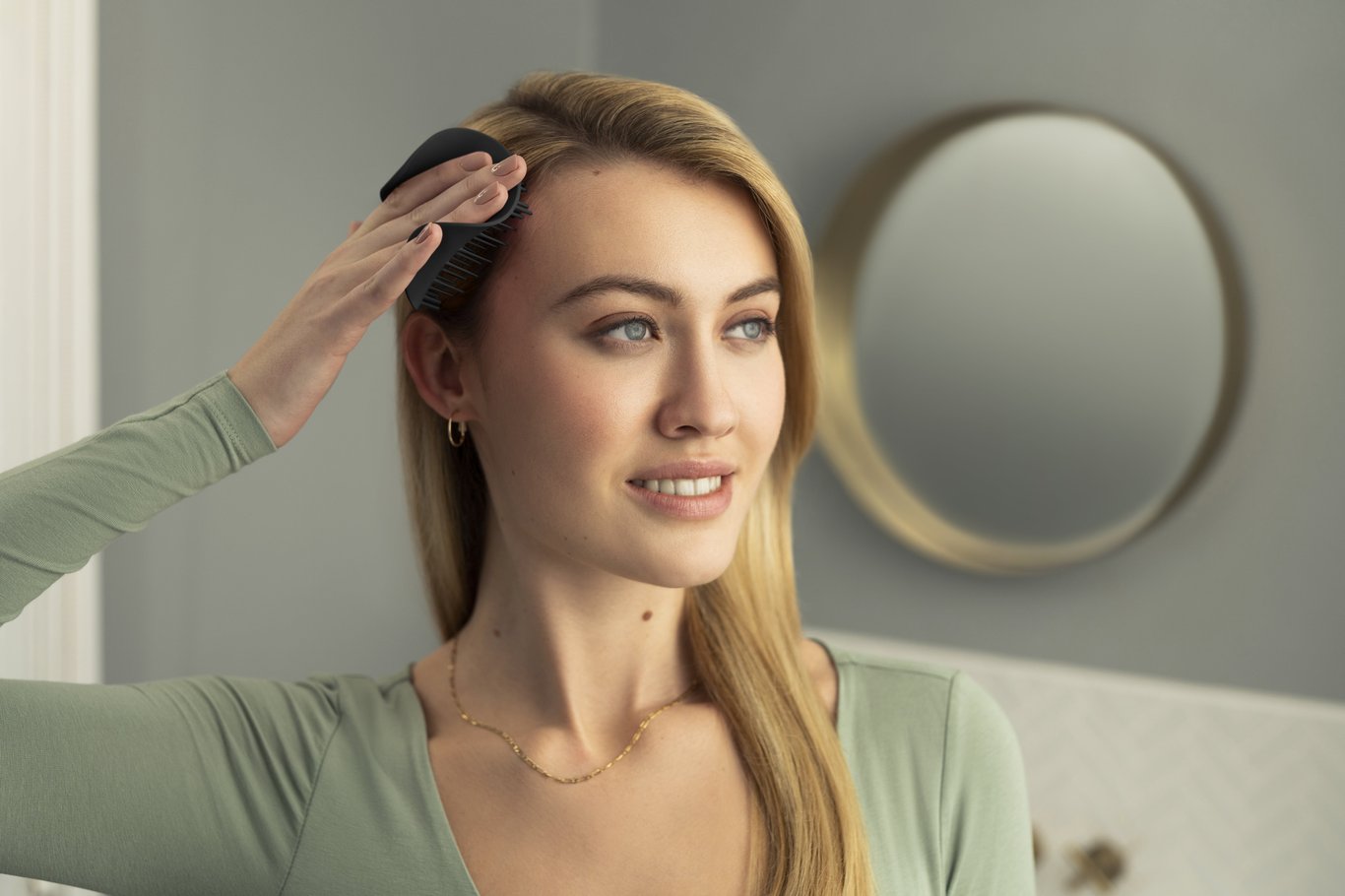 Oppnå Glansfullt og Sunnere Hår med En Effektiv Hair Oiling Rutine