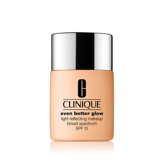 Clinique Even Better Glow Light Reflecting Makeup WN12