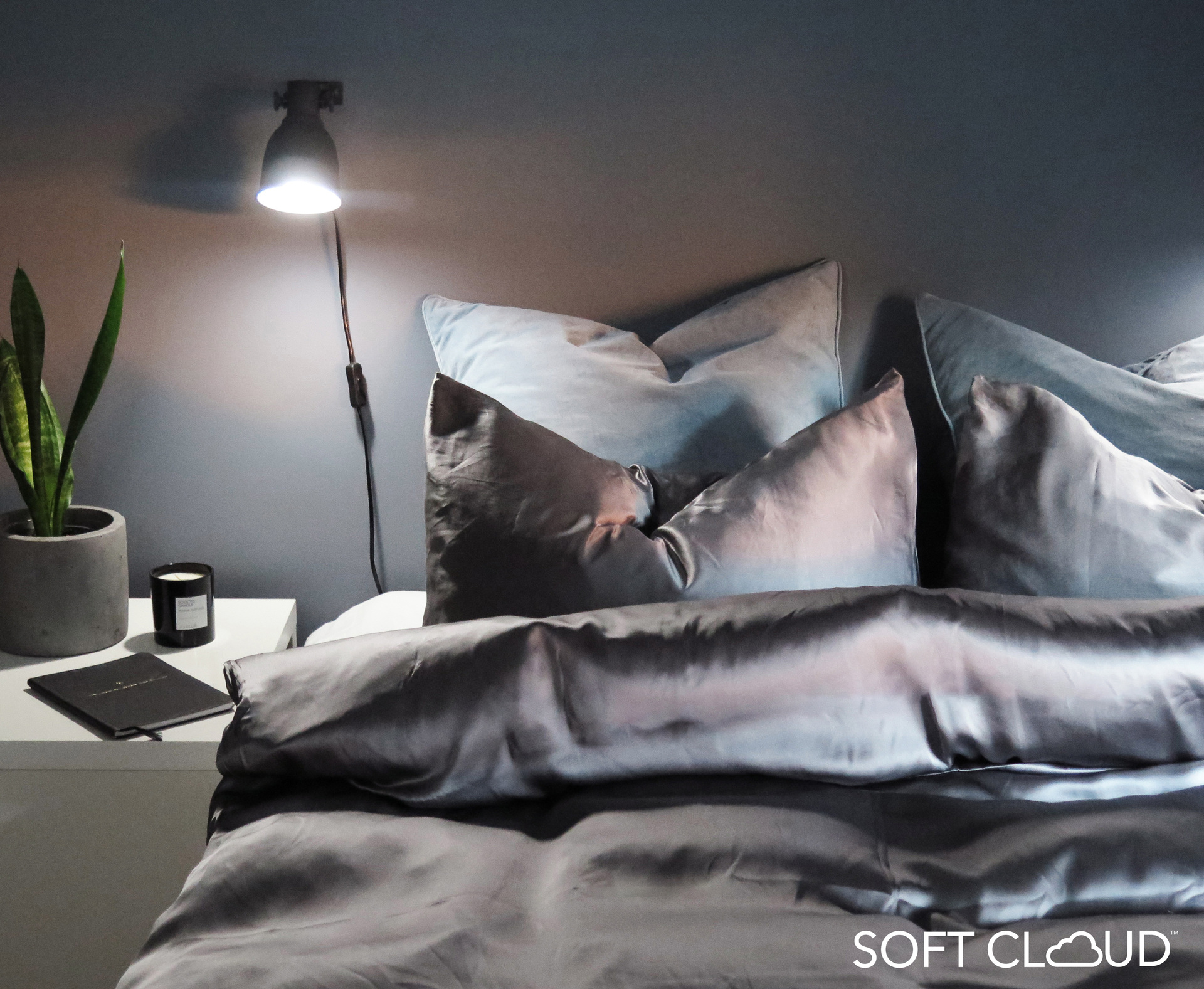 on cloud mulberry velvet